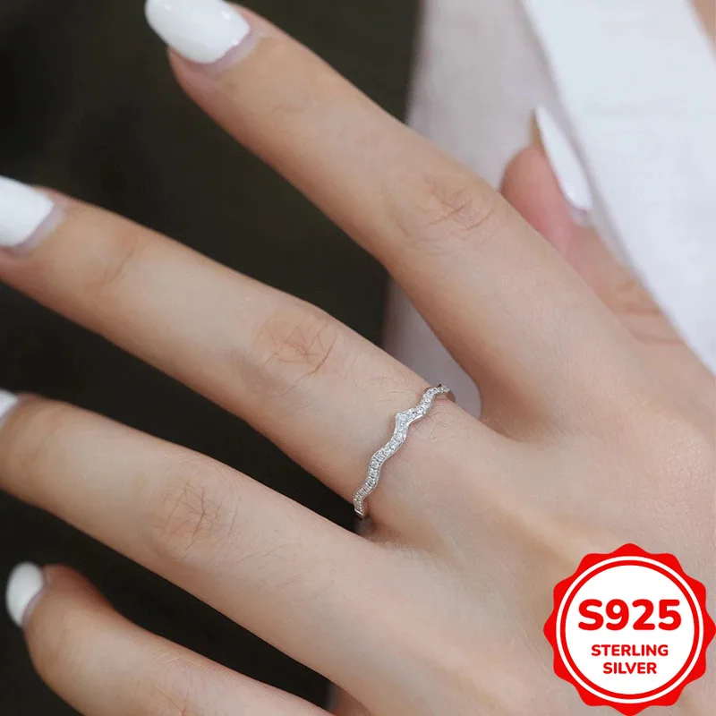 

Exquisite and Compact Authentic S925 Silver Full Circle Diamond Ladies Simple and Versatile Ring