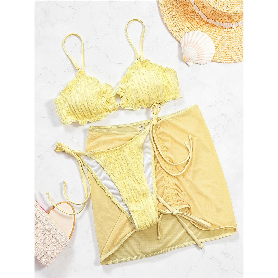 Gelber Rüschen-Bikini mit Rock, geraffter Neckholder-Bikini, Damen-Badeanzug, dreiteiliges Bikini-Set, Damen-Badebekleidung, Badeanzug, Bather V7607 – Detail 3