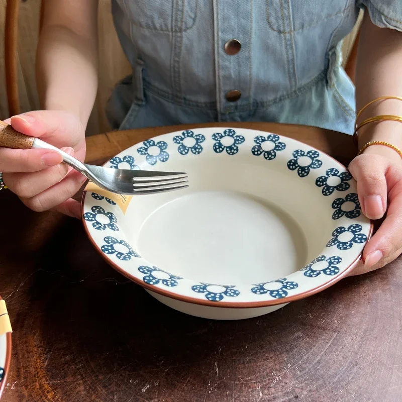 Japanese retro salad pasta deep plate, small blue flower ceramic soup rice ramen plate, household round back dish plate