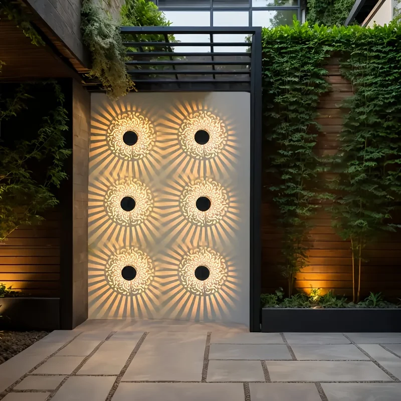 Outdoor Solar Fence Light IP65 Metal Yard Wall Lamp for Outdoor Garden Deck Steps Wall Home Decor Festive Atmospheres