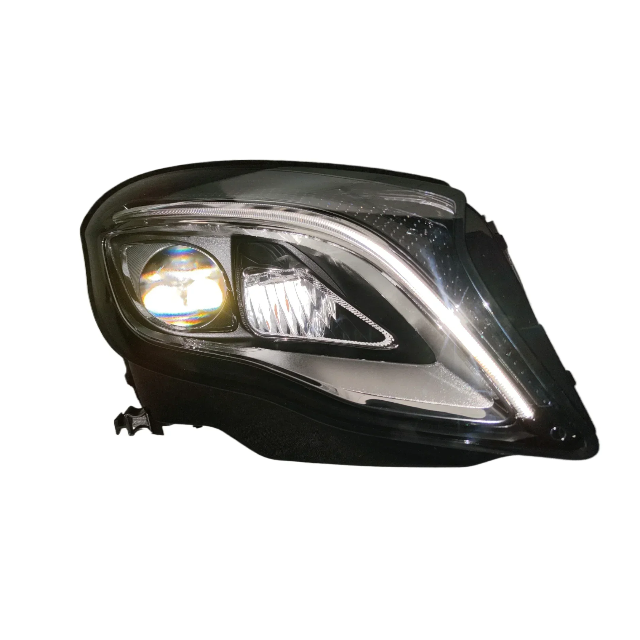 The high-quality and best-selling Mercedes Benz CLA W156 car lighting system LED headlights are suitable for