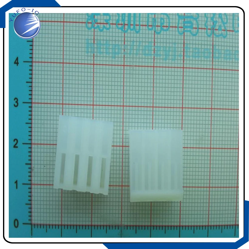 10PCS/Lot  The plastic shell CH3.96-4P plug plug type connector spacing of 3.96