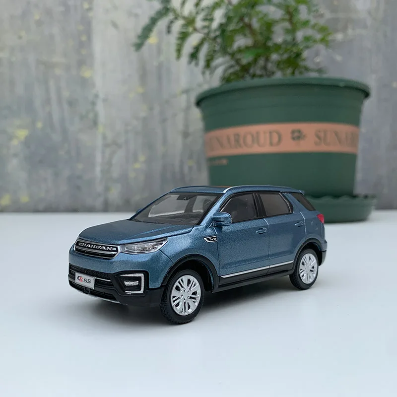 

Оригинальная масштабная модель 1:43, Changan Auto CS55, пластиковая модель для коллекции и дисплея