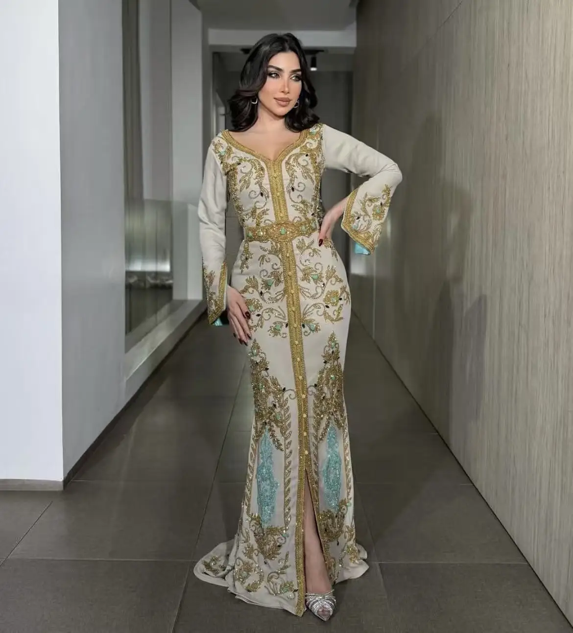 Caftan personnalisé or Applique perlée Abaya dubaï robe de bal caftan moyen manches longues فسات intelliات robes de soirée