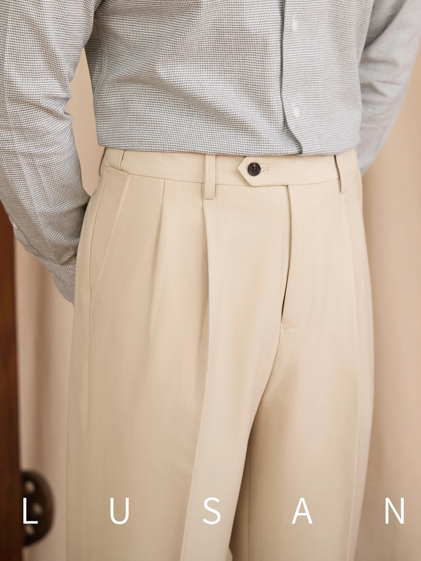 

British Gentleman's Slim Fit Elastic Waist Trousers Mid-High Waist Business Casual Pants for Men Suitable for Commuting