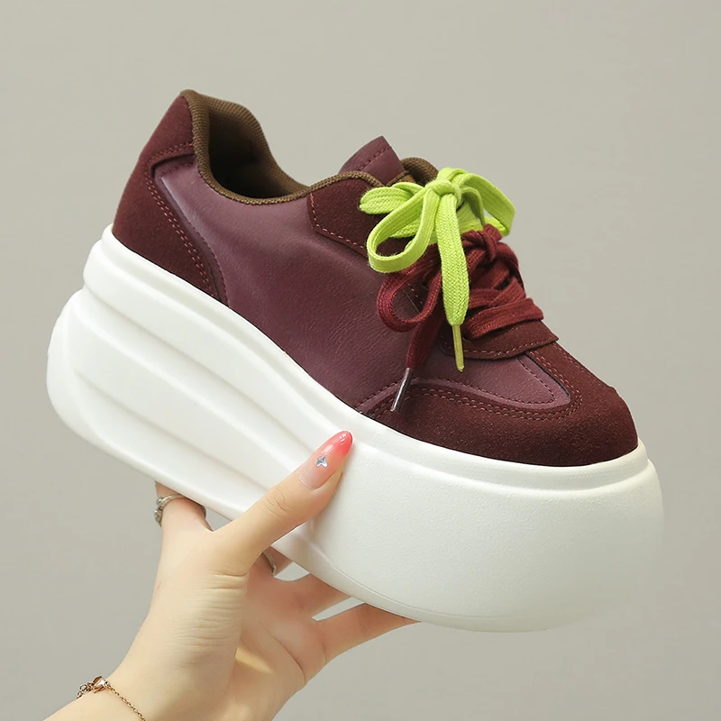 

Массивные кроссовки из микрофибры 8 см, новые осенние повседневные туфли на высокой платформе и танкетке, дышащая удобная обувь для папы