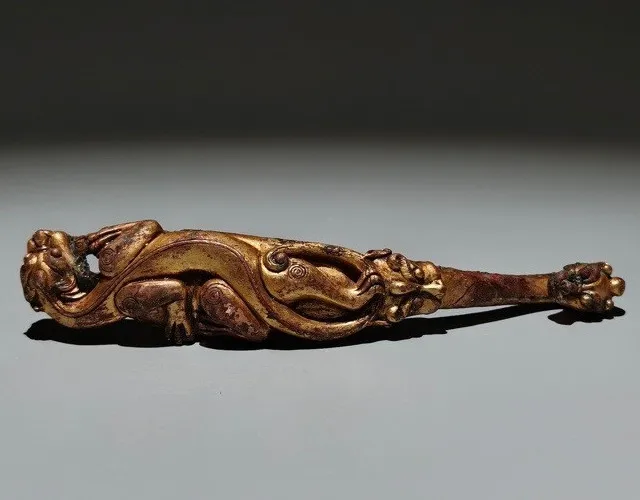 6.3'' Old Han Dynasty Bronze Ware 24 K Gold Dragon pixiu Beast Gou hook statue