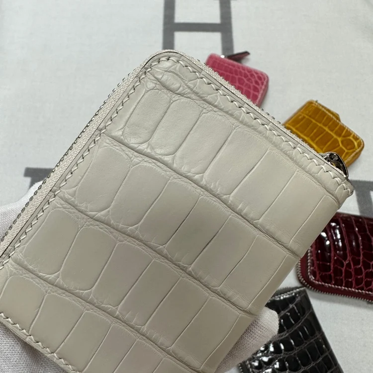 2024 New Designer Hand Sewn Wax American Crocodile Belly Wallet With Multiple Card Slots Genuine Leather Lady Zero Wallet  45