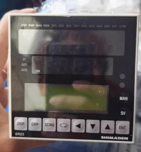 

Nippon Island Electric Temperature Controller SHIMADEN SR23 0.1% High Precision