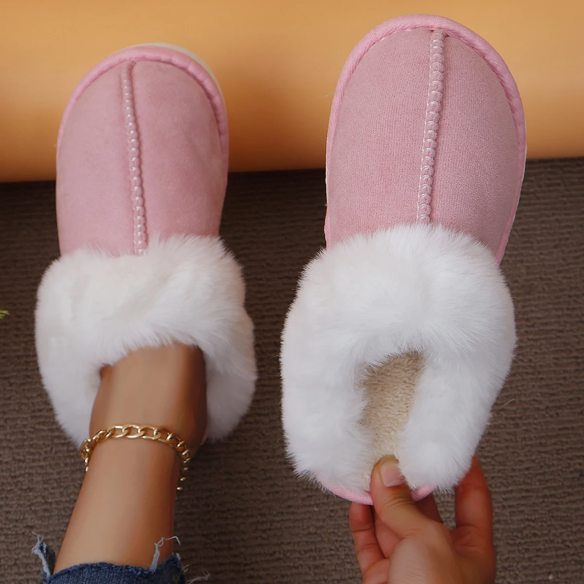 

2025 Women Winter Warm Slippers Slip on Comfortable Slippers Home Furry Non-slip Shoes Anti-slip Platform Sandals Slides Women