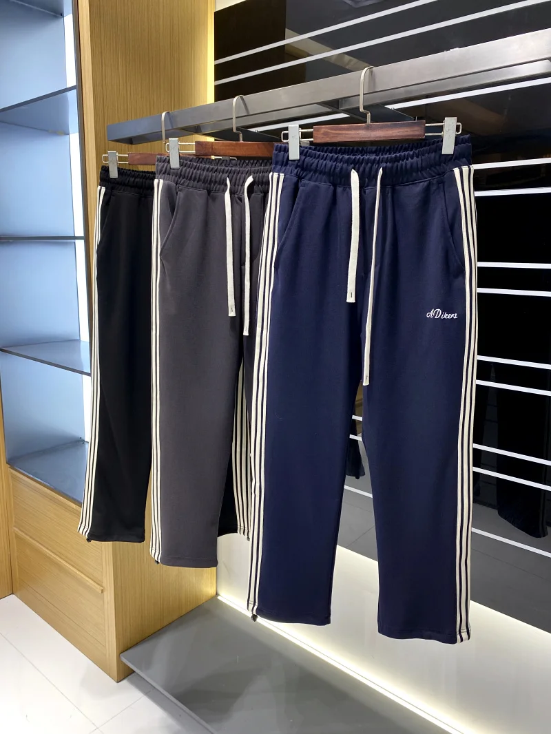 กางเกงลำลองทรงตรงผ้าเนื้อนุ่มปรับขนาดได้สำหรับผู้ชายใส่สบายในฤดูร้อนทรงหลวมเหมาะสำหรับวัยรุ่นที่ชอบกิจกรรมกลางแจ้ง