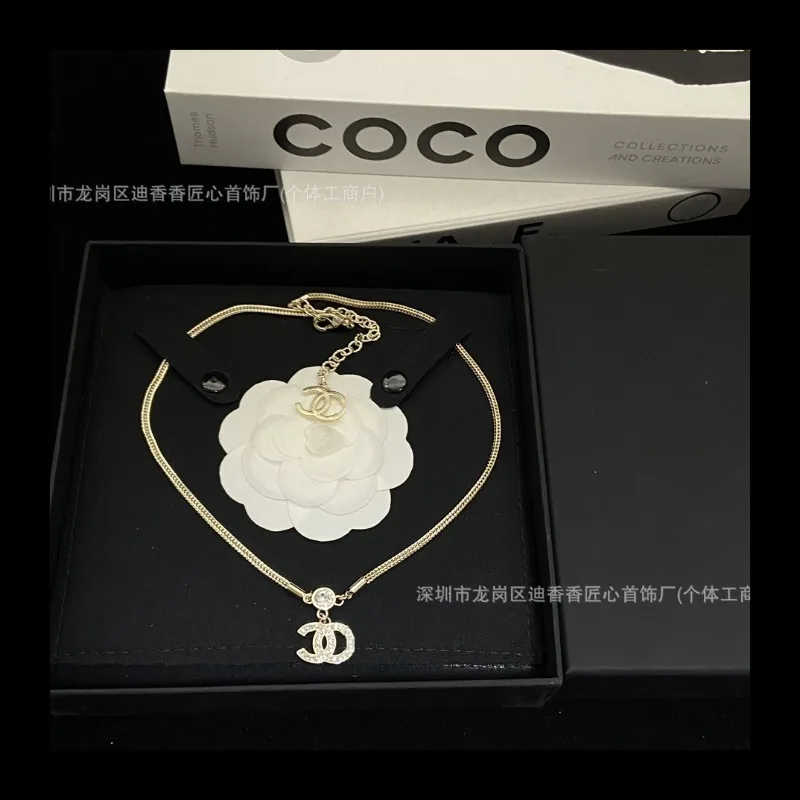 عظم الثعبان الصغيرة جولة كريستال الماس قلادة تنوعا عالية الشعور مزاجه المشاهير نمط الماس المد