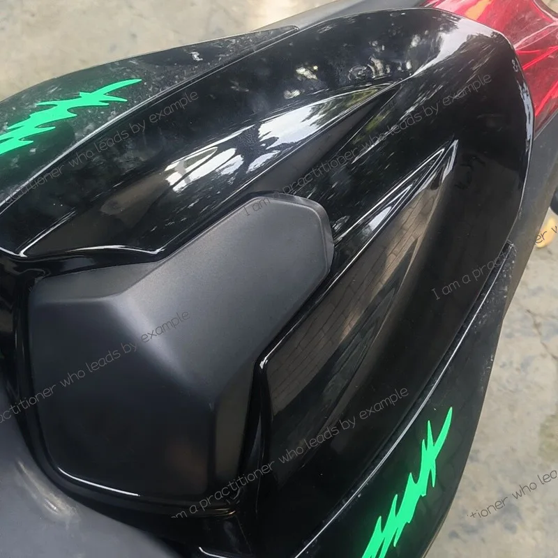For Triumph Street Triple 765 R/RS 20-24 Rear Hump Rear Seat Cap Rear Tail Cap