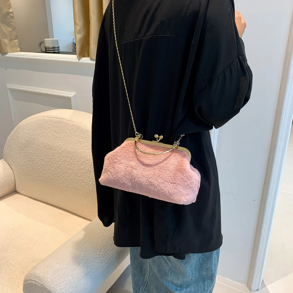

Women Fashion Shoulder Bag Versatile Fluffy Tote Handbag Casual Fuzzy Tote Handbag Soft Solid Color Female Evening Bag