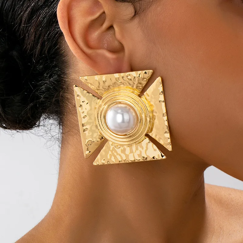 

Light Luxury Exaggerated Square Texture Pearl Earrings Fashion Personality Women Elegant Casual Party Jewelry Gift