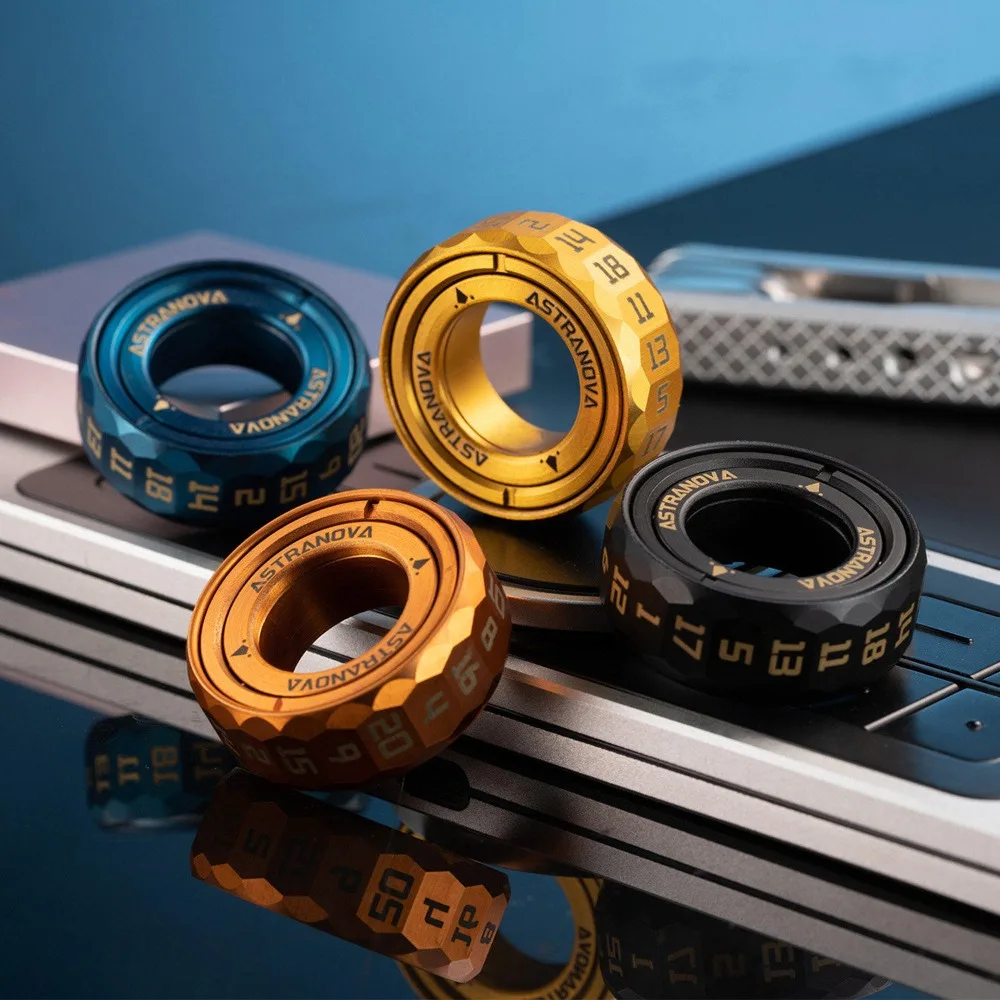 StellarRing Mechanical Magnetic Dice Ring Fingertip Ring Desktop Decompression Toy