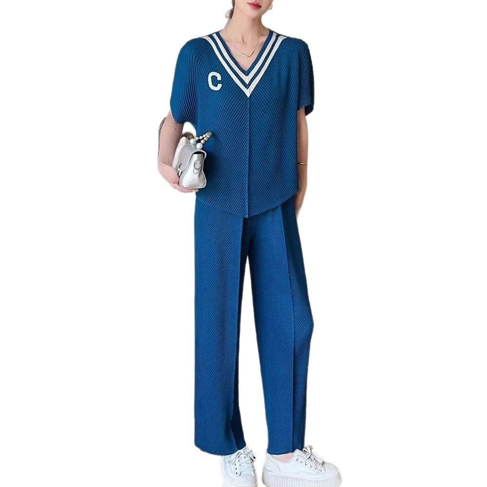 

Wrinkle Casual Suit Loose 2025 Summer Women's Fish Scale Pleat V-neck Bat Sleeve Top High Waist Straight Leg Pants Two-piece Set