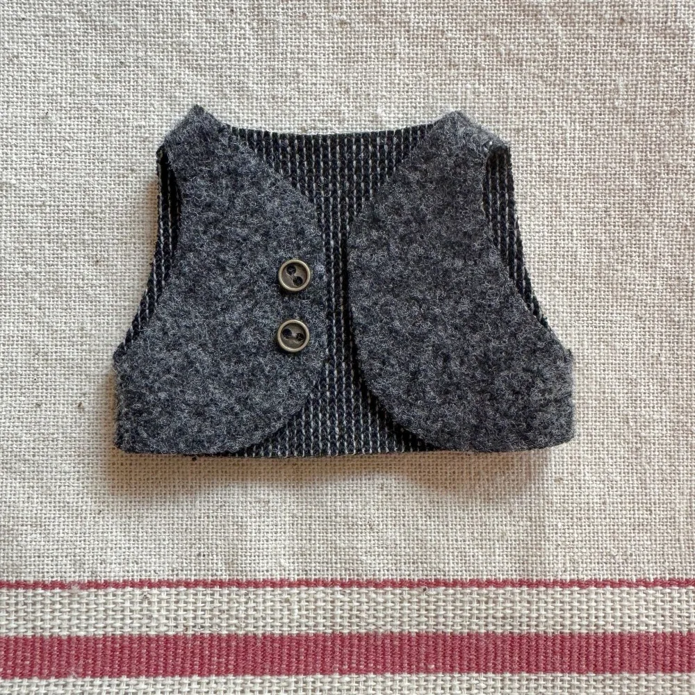 Novo tanque superior roupas de boneca sem mangas camiseta algodão boneca de pelúcia traje 15cm roupa de boneca para 10 15 15cm presente de boneca