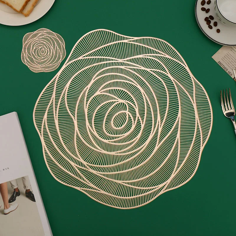 4/6PCS Rose Placemat คนรักดอกไม้พิเศษ Rose Shape PVC Hollowed Out Dinner Mat Christmas Party ตาราง Coaster