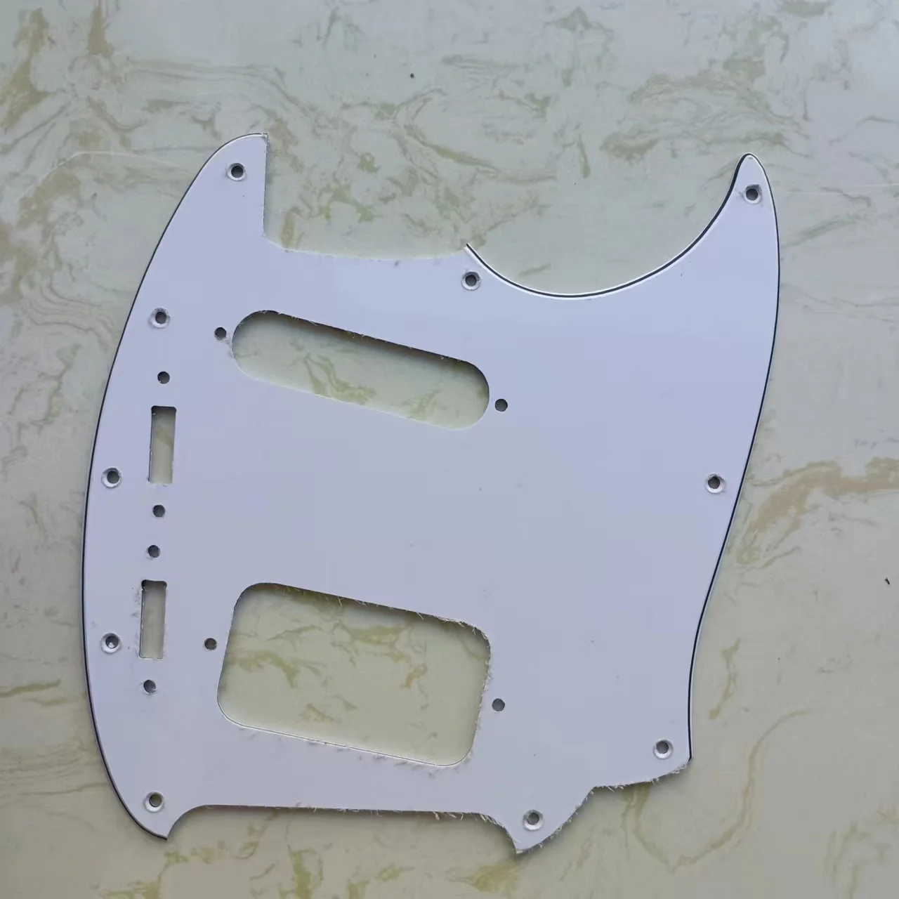 3 Ply Professional Guitar Parts Kurt Cobain Mustang Style Guitar Pickguard Custome