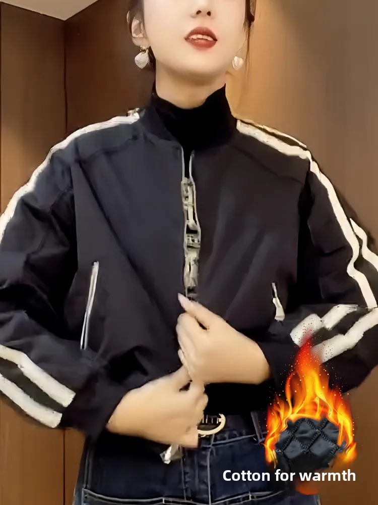 เสื้อแจ็คเก็ตกันลมทรงหลวมสบายสำหรับผู้หญิง รุ่นใหม่ล่าสุดสำหรับฤดูหนาว ดีไซน์ทันสมัย ช่วยลดเลือนริ้วรอย