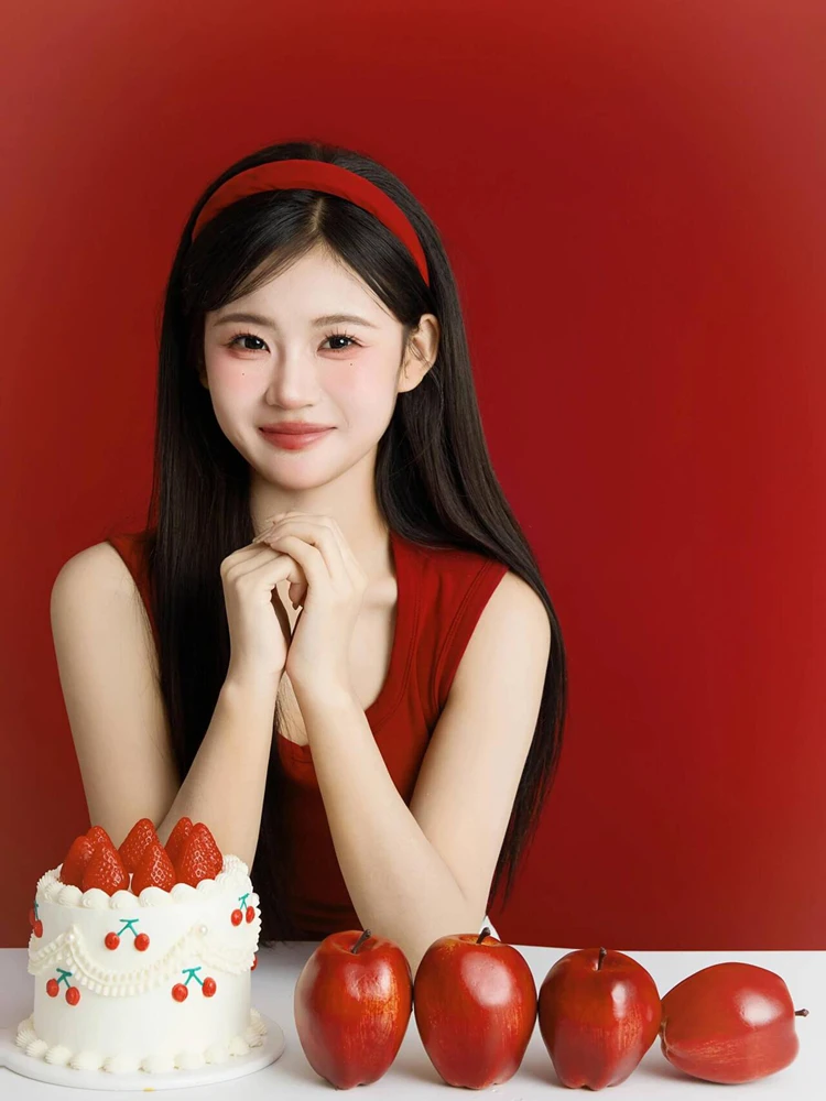 

Vintage Sweet Red Korean Style Birthday Photo Shoot Theme Studio Lighting Costumes for Women's Personal Artistic Portraits