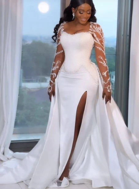 Sexy Two in One Wedding Dress with Long Sleeves High Split Beaded Detachable Bridal Gown Factory Custom Made Dresses