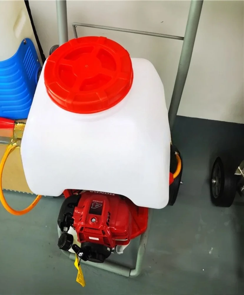 Knapsack four-stroke power sprayer