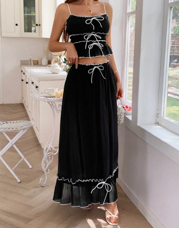 Set di abiti da vacanza francesi Set di gonne a trapezio a vita alta con colletto quadrato sul mare estivo con volant e papillon decorativo