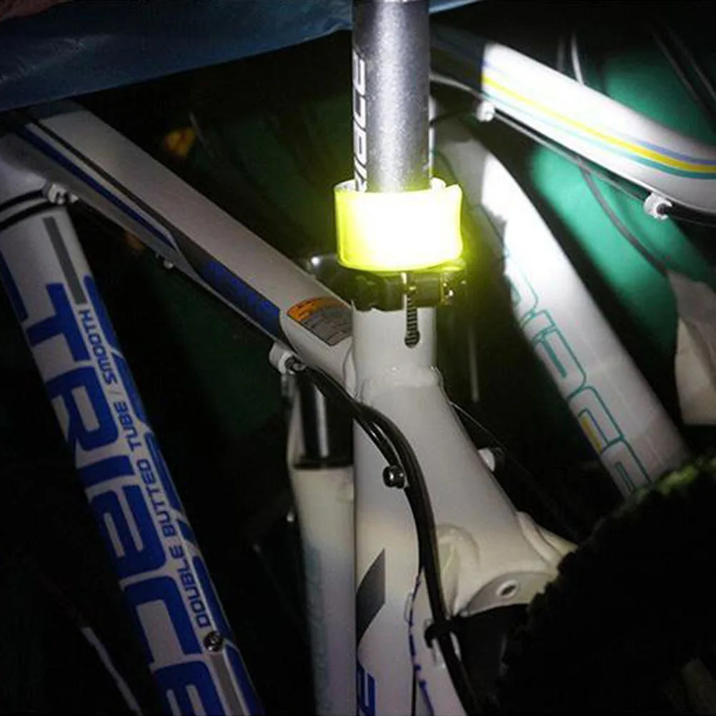 

6Pcs Reflective Slap Band Wrist Bands Adjustable for Night Running Walking Jogging Hiking Safety Armbands PVC Wrist Band