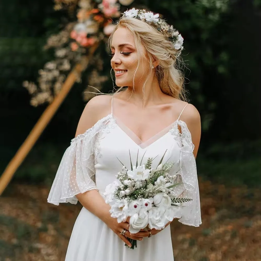 Vestido De Novia De gasa con cuello en V, traje bohemio con tirantes finos, encaje en la espalda, largo hasta el suelo, para playa