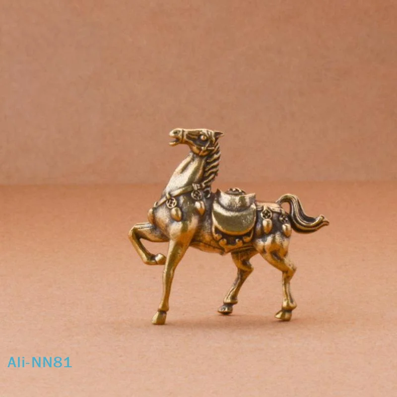 【N】حصان الحرب النحاسي زخرفة صغيرة ديكور سطح المكتب المنزلي الرجعية النحاس النقي الحصان الحرف التماثيل النحاسية المتحمسين جمع