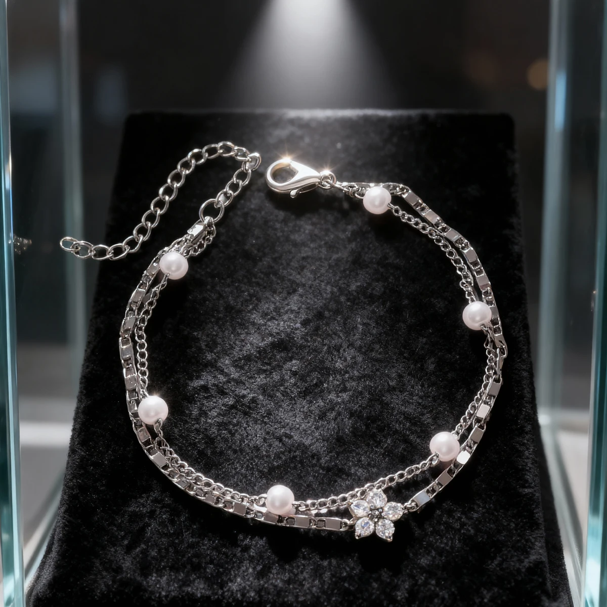 1Pc Silver-Colored Copper Inlaid Zircon Flower-Shaped Faux Pearl Chain Women's Bracelet, Women's Accessory, Simple and Stylish, Suitable for Daily Wear, Dates, Parties, Etc., Women's Gift, Gift for Girlfriend, Birthday Gift, Christmas Gift