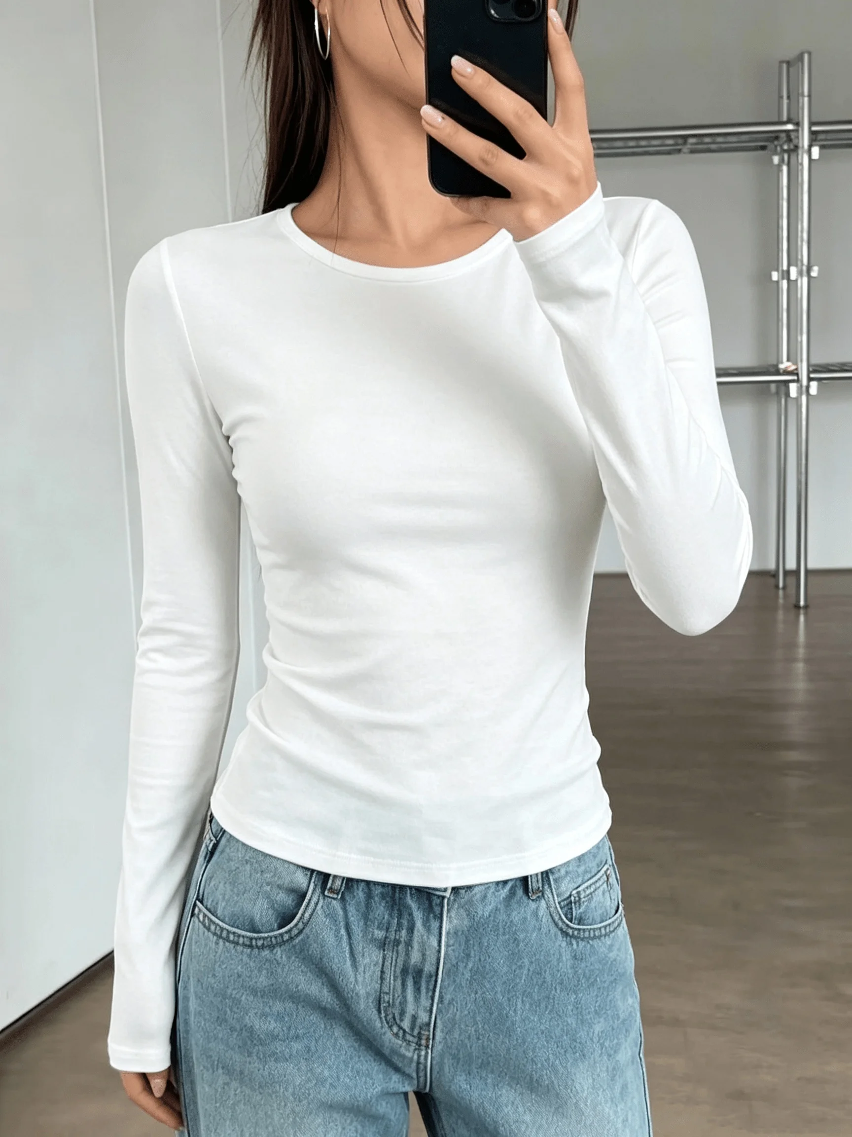 Damen-Langarm-T-Shirt, lässig, bequem, mit Rundhalsausschnitt, einfarbig, tailliert, ideal für den täglichen Gebrauch im Herbst und für den Weg zur Arbeit. – Detail 14