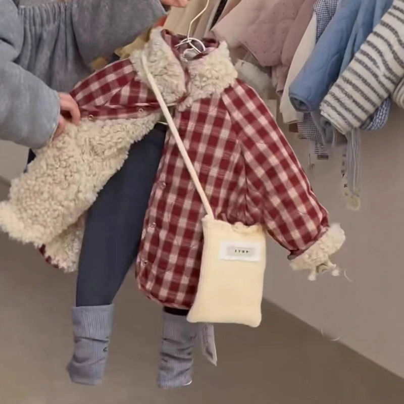 

Girls' Thickened Warm Winter 2025 New Red and White Checkered Color Blocked Stand up Collar Wearing Cotton Jacket