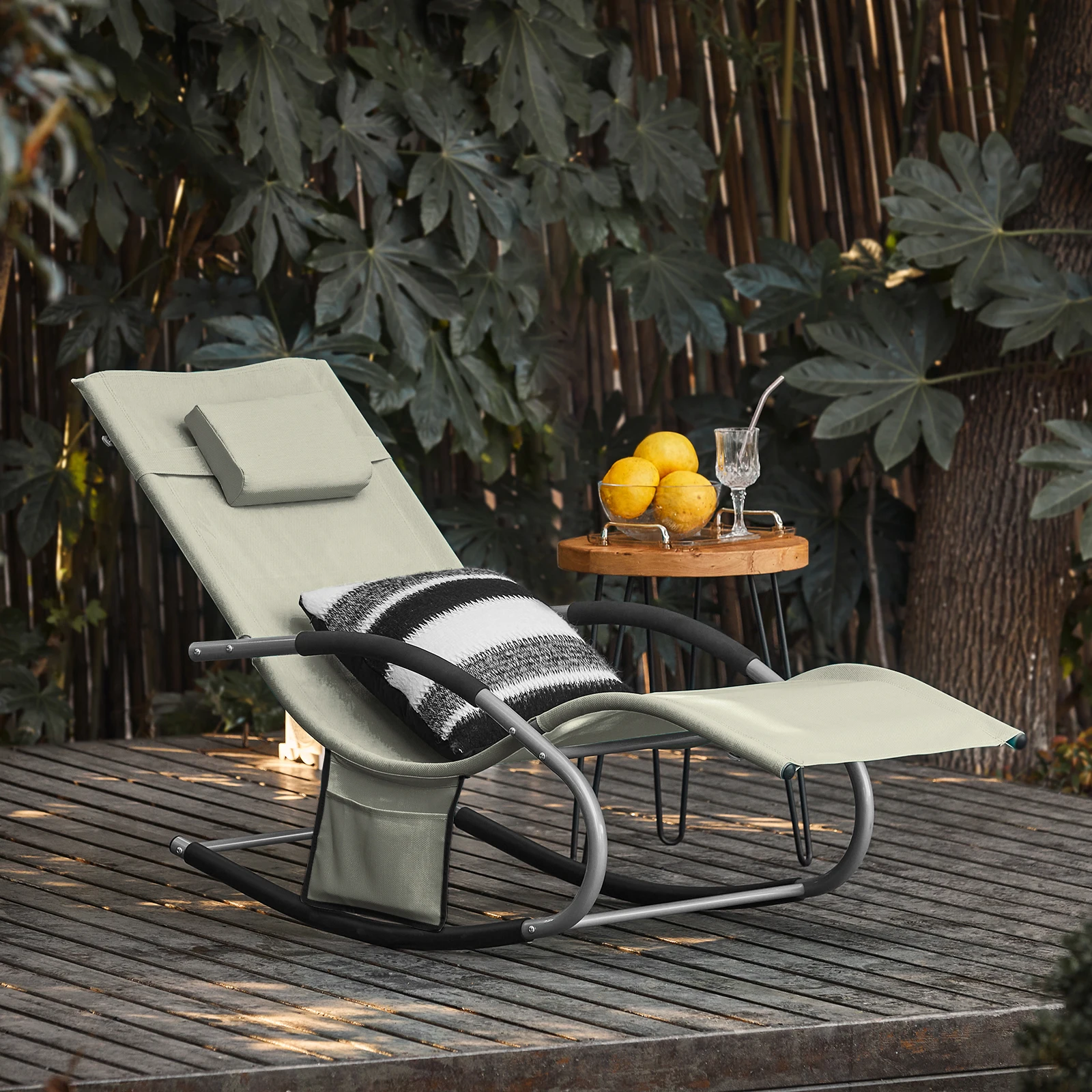 SoBuy OGS28 Sonnenliege Gartenliege wetterfest Liegestuhl Schaukelstuhl mit Kopfkissen Outdoor Terrasse Balkon Camping bis 150kg – Detail 23