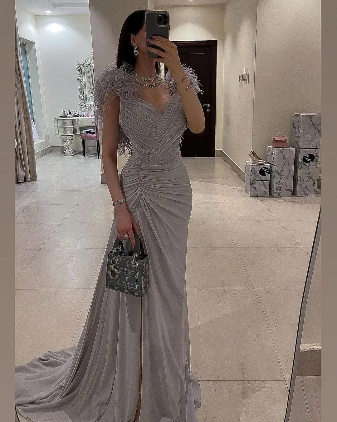 Vestidos de fiesta con cuello en V, vestido de noche de sirena sin mangas con abertura, elegantes tirantes finos, Arabia Saudita, Formal personalizado para mujer 2025