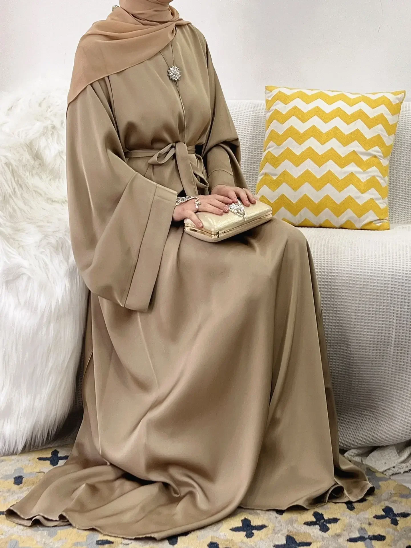 Eid Satin Kleid Frauen Vintage Muslimischen Lange Robe Spitze-up Elegante Fleck Maxi Vestidos Casual Lose Dubai Weibliche Marokko kaftan 2025