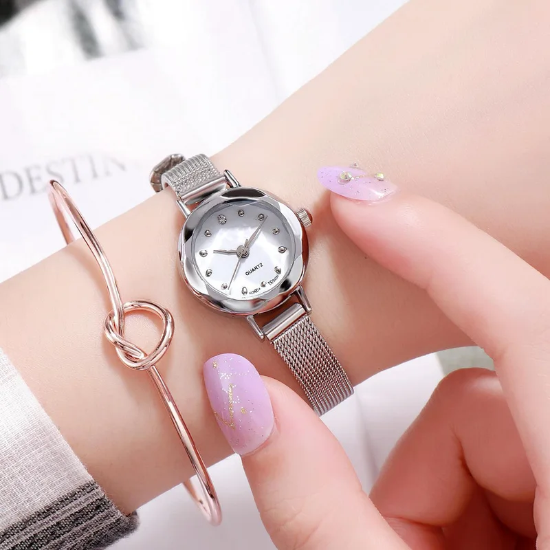 Minimalist Korean Style Elegant Women's Quartz Watch Diamond Studded Small Dial Mesh Strap Wristwatch for Ladies Students Girls