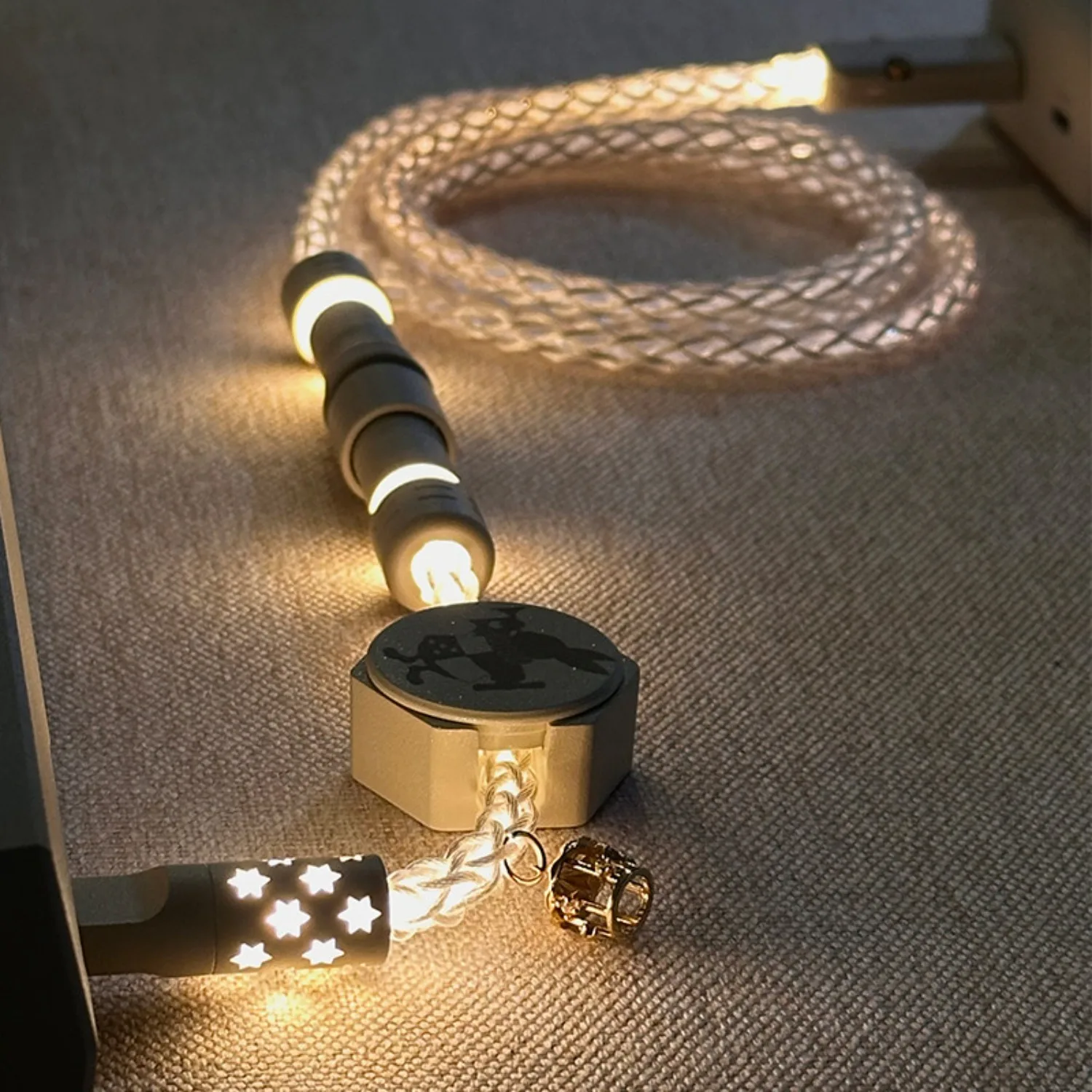 Unknown Error Cable Rgb Keyboard Cable USB To TypeC Single Crystal Copper Aviation Cable 8K Magnetic Keyboard Gaming Accessories