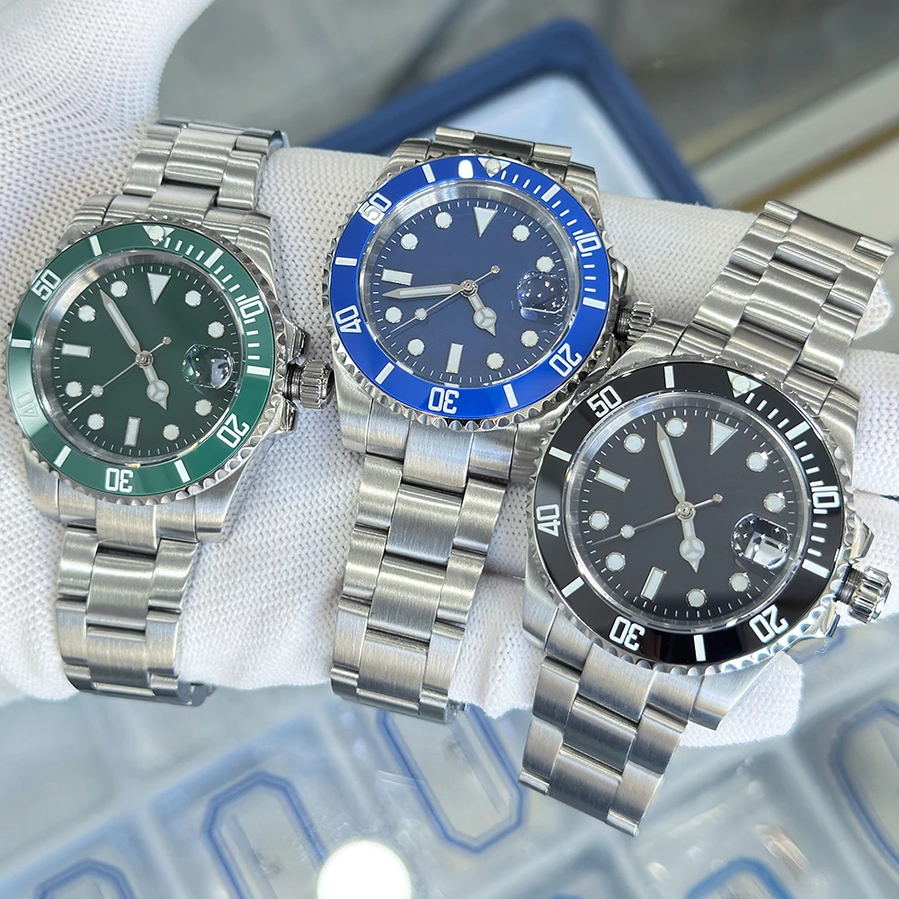 Black Dial Green Ceramic Bezel NH35 Automatic Watch Stainless Steel Brushed band 200M Waterproof Sapphire Glass Men Dive Watches
