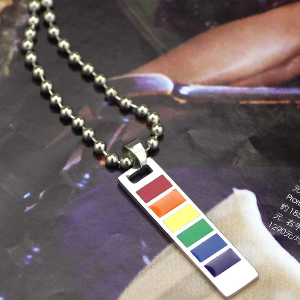 

Stylish Color Hanging Pendant Necklace Thickened Material Chic Eyecatching Unisex Jewelry for Pride Events Night Club