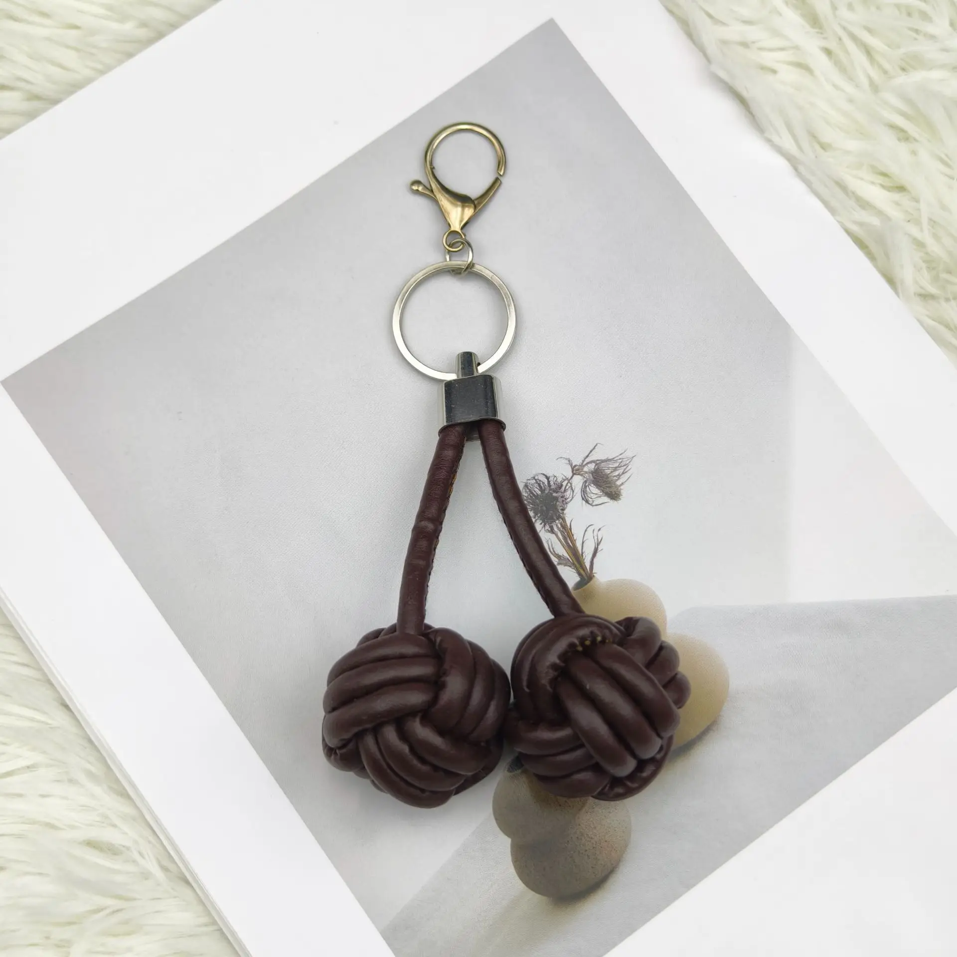 Handgewebter Ball-Taschenanhänger im koreanischen Stil, Auto-Schlüsselanhänger, Accessoires, Außenhandel, Großhandel, grenzüberschreitend – Detail 9