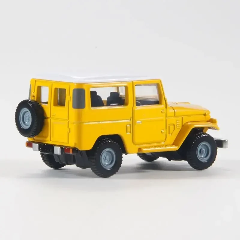 TAKARA TOMY Tomica New Premium TP04 Toyota Land Cruiser Cars Alloy Toys Pojazd silnikowy Diecast Metal Model Prezenty dla dzieci Chłopiec