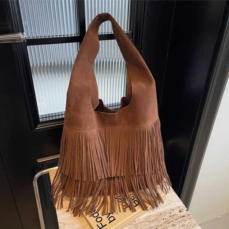 

Retro Suede Shoulder Bag for Women 2025 New Fashionable Large Winter Hobo Bag Autumn wild Style Tassel Tote Bag