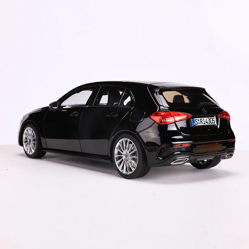 Norev 1:18 mercedes-benz Black a-class 2018 diecastカーモデルコレクションギフト #183861