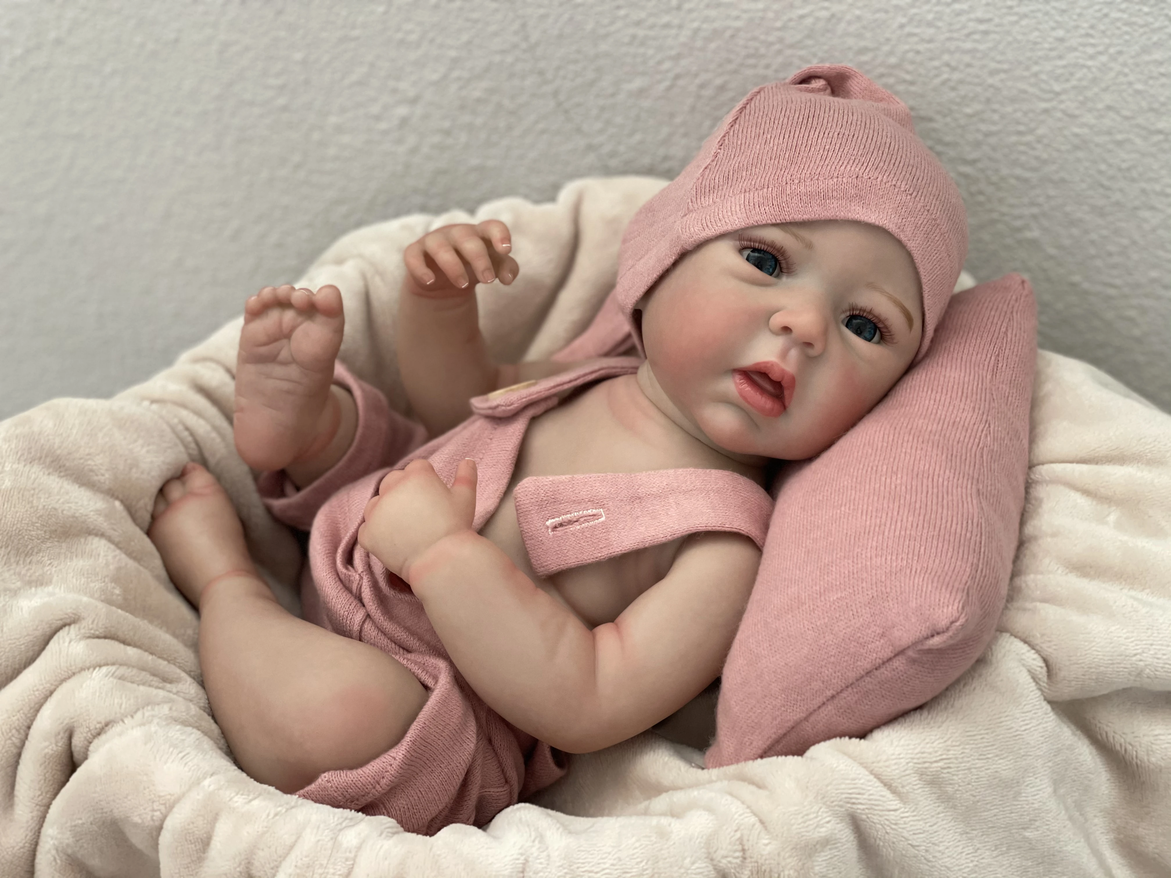 45CM Vinyl Girl Reborn Baby Dolls Handmade Painted Detailed Realistic Newborn Baby Doll Toys For Kid\'s Gifts Muñecas Reborn