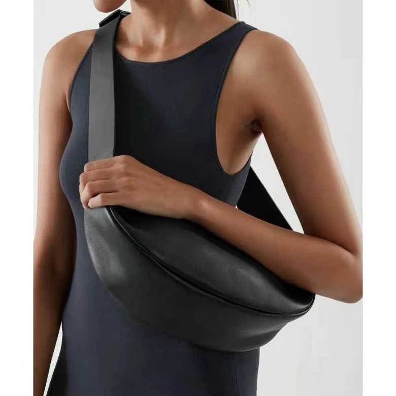 

Genuine Leather Dumpling aped oulder Bag for Women New Sle Underarm f Moon Waist Bag Soft ell Casual Nylon