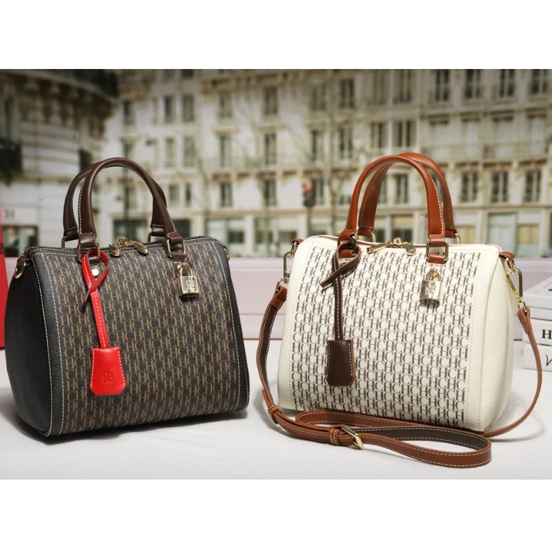 

CH Сумка с текстурой настоящего комфорта, нишевая брендовая высококачественная дизайнерская сумка Boston Handheld 2025 года, новая модная женская сумка через плечо