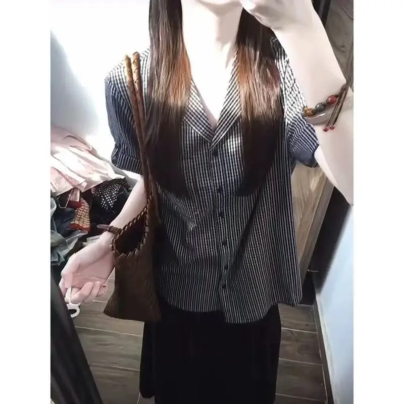 

Short Sleeve Shirts Womens Business Casual Poplin Pleated Pintuck Cropped Tunic Minimalist Modern Artistic Urban Trend Chic